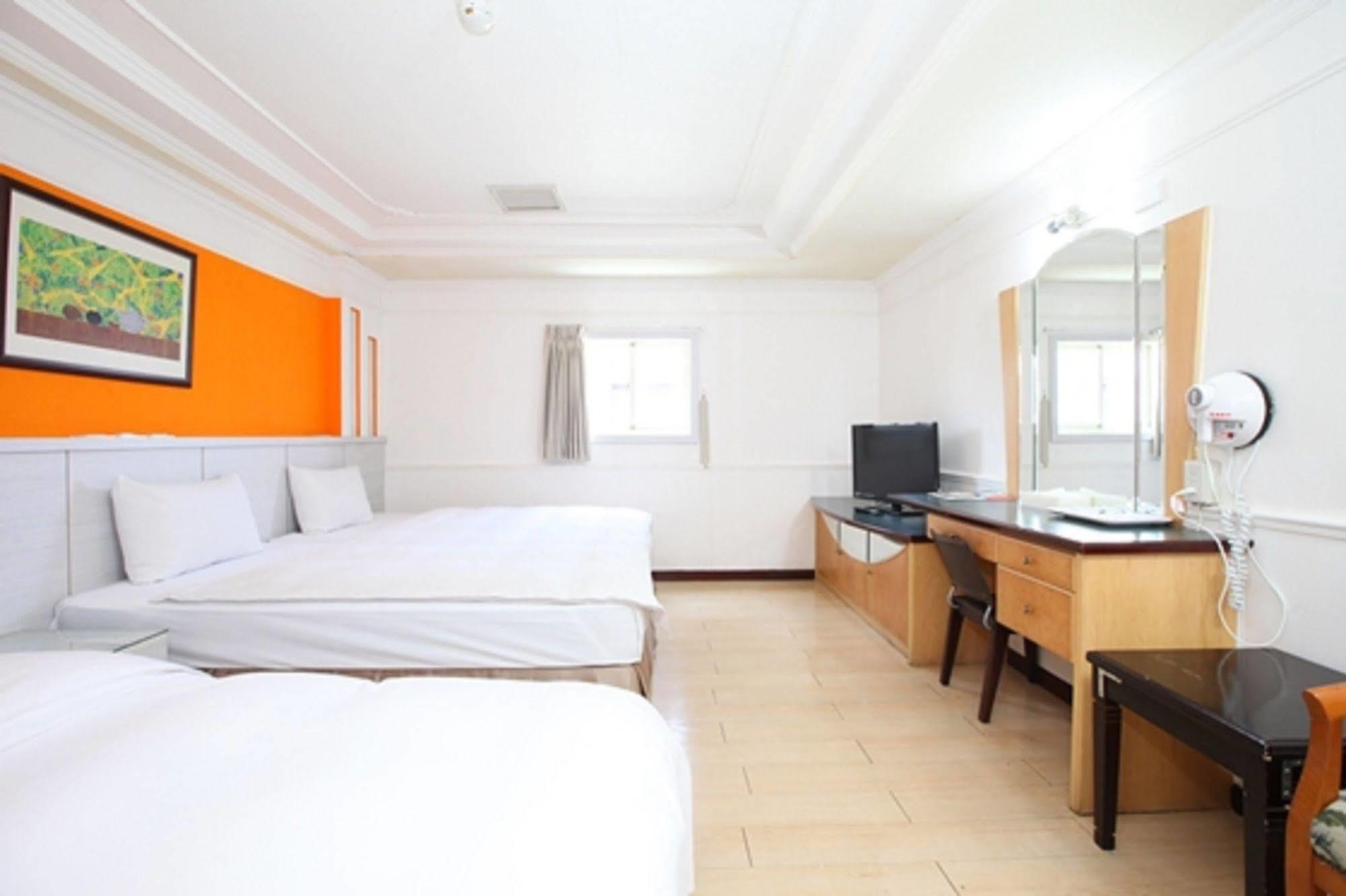 Hotel Fun House - Douliu Branch Exterior foto